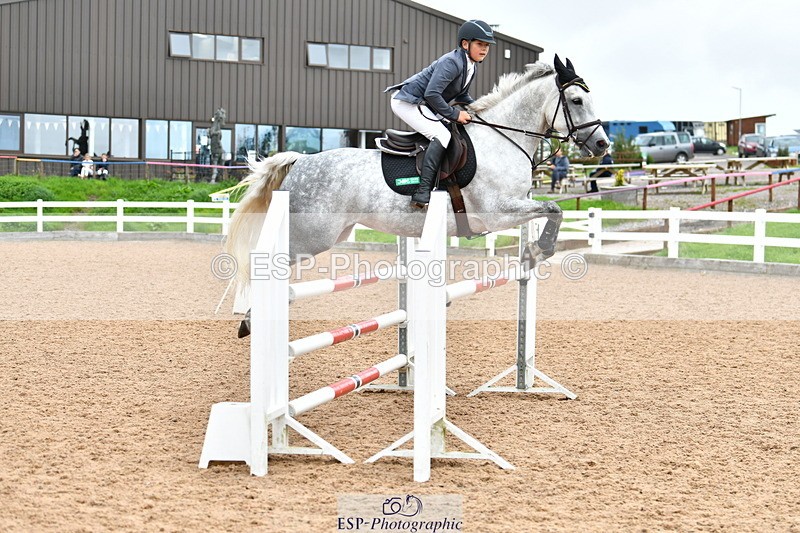 230819A-122821-00527 - Cls 26+28 Pony Foxhunter & 1.15m