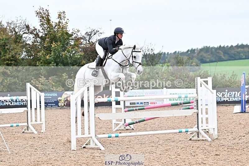 251015-153102-00911 - Cls 6 Foxhunter and 1.20m Open
