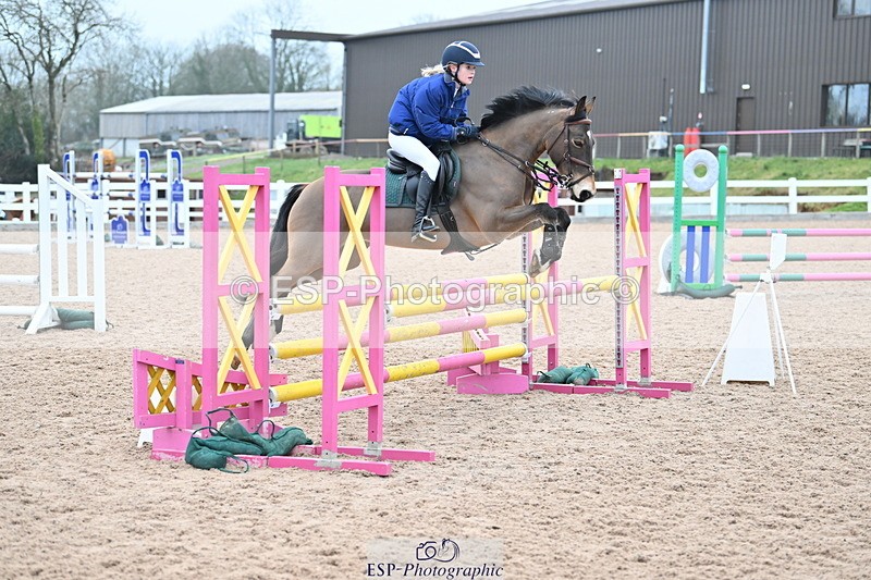 240128A-111830-00489 - Cls 3 Pony Discovery and 90cm Open
