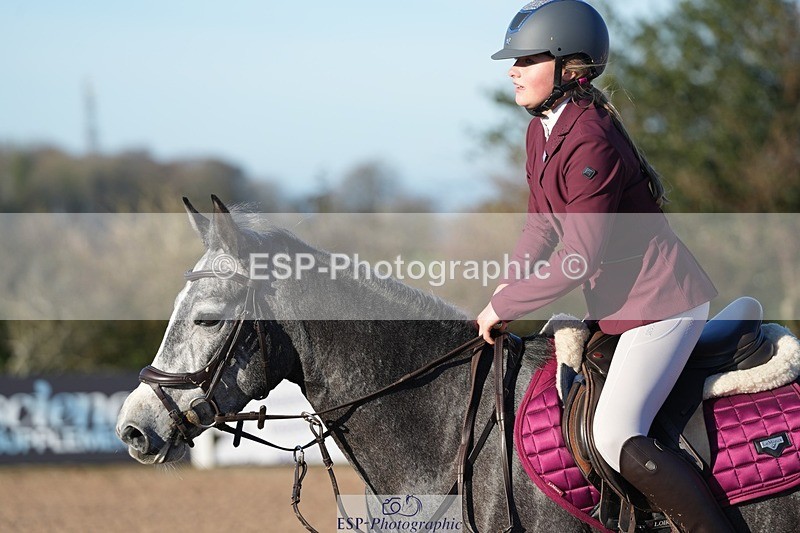 251130-103326-00936 - Cls 4 Pony Brit Nov & 80cm Open
