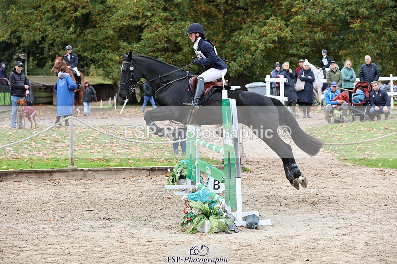 251026A-122731-24680 - F-413-Lucy.Jowett