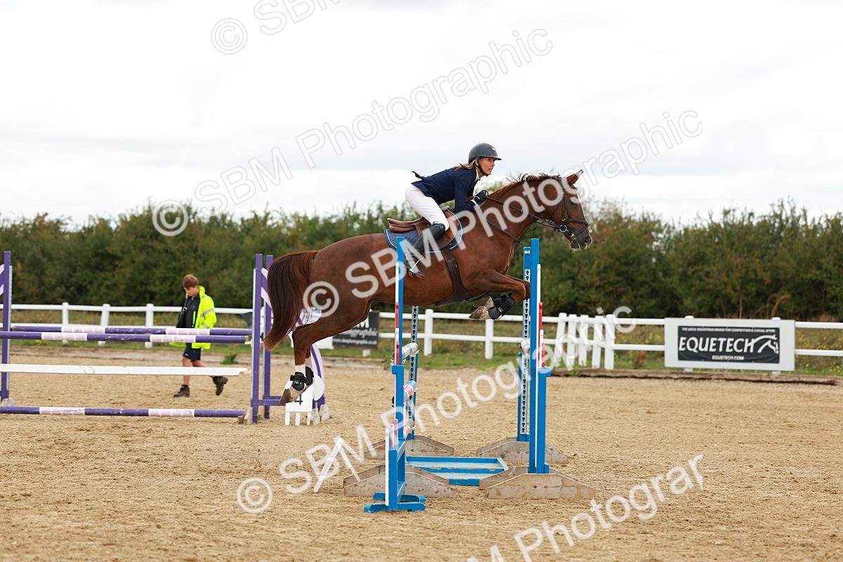 SBM_001428 - Class 4 - Senior Newcomers - 1.10m