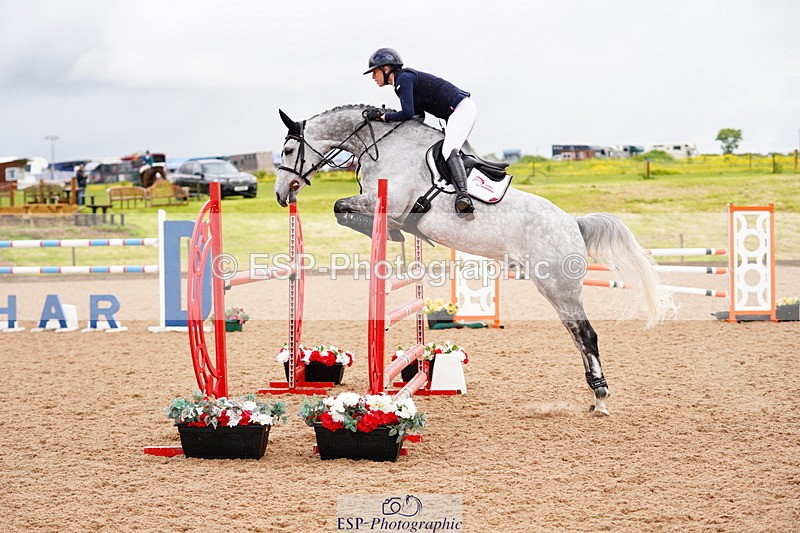 240526A-121316-07991 - Cls 26 Chard Equ 1.05m and 1.10m Grand Prix