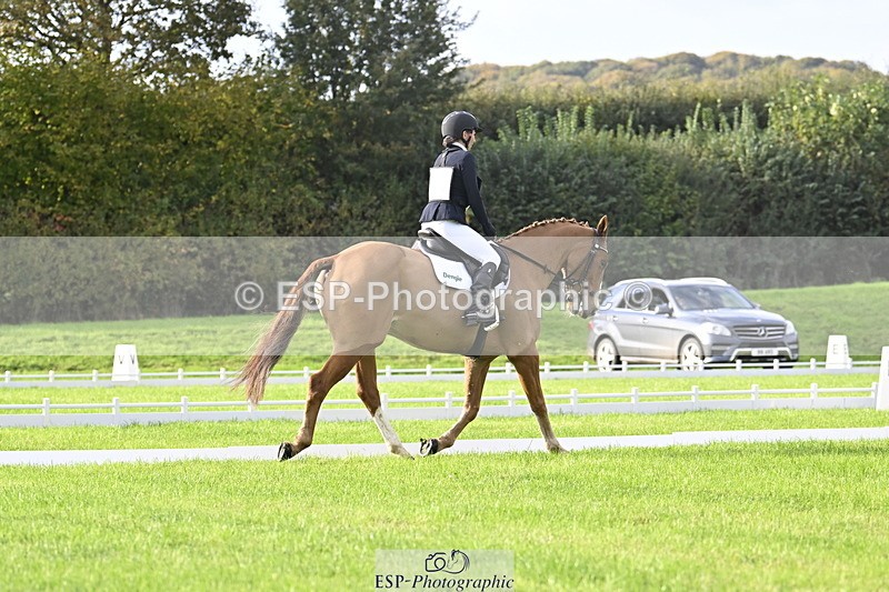 251023A-102439-02841 - F-404-Lucy.Strong