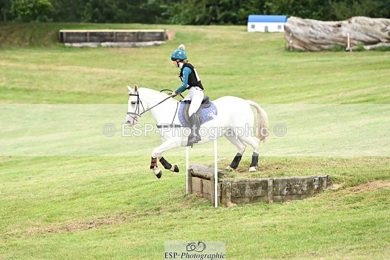 240825X-165724-37399 - 80cm XC 16.30 to 17.30