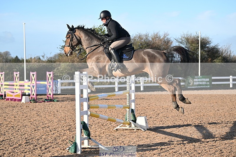 231210A-130710-02488 - Cls 20 Newcomers & 1.10m Open