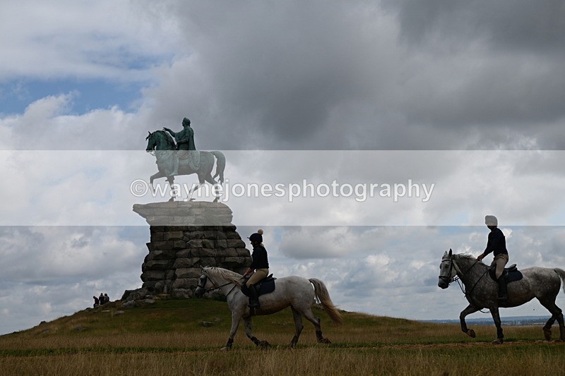 DSC_4035 - Time at Statue 09:50 to 11:09