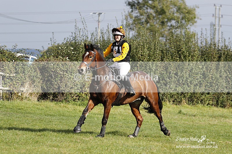  WWHT 171021 2996 - Intermediate (0.90m)  17/10/21