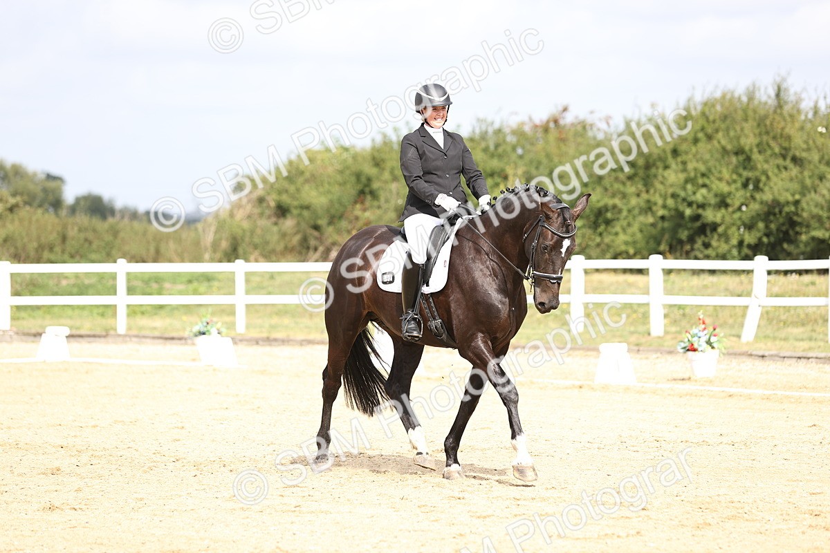 SBM_016145 - Class 14 - Novice 23 - 10.29-11.32