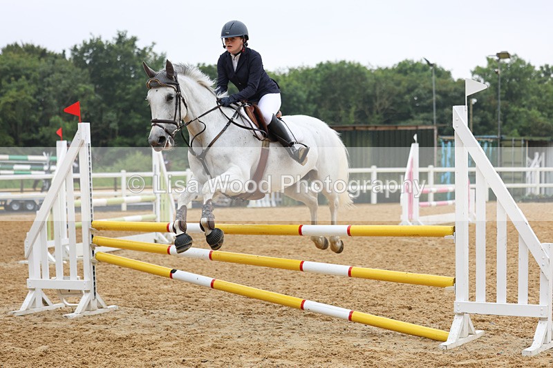 3E7A5445 - Class 4: Senior British Novice/90cm open