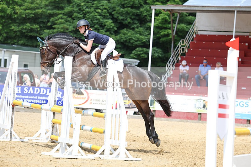 3E7A0496 - Class 10: Senior 95cm open