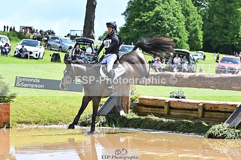 240526-122059-21954 - 401-PLOT_TWIST_B-Tom_Jackson