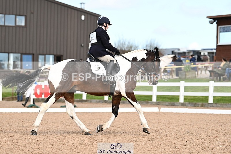 240324A-125937-02762 - Novice 27, 12.30 to 13.50