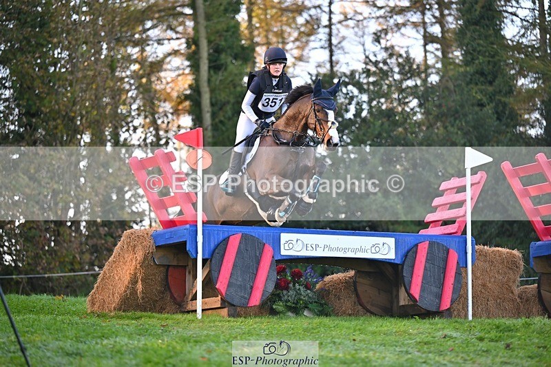 241026-093636-11009 - 351-Grace.Gillard-INDI