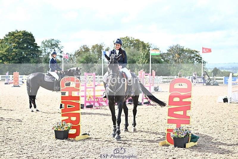 241005A-130216-03891 - SAT Cls 18 1.05m Amateur Jump Off and P