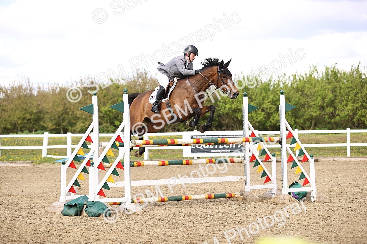 SBM_004749 - Class 19 - Senior Foxhunter - 1.20m