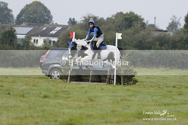 WWHT 171021 0661 - Novice Restricted (0.80m)  17/10/21