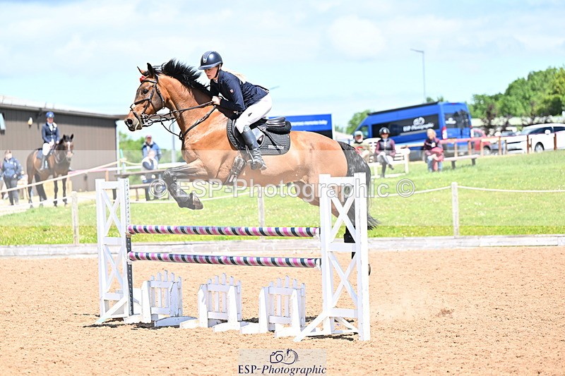 240608A-120027-02271 - Cls 3 Snr 1.05m Open