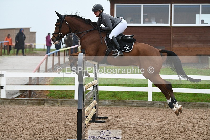 241103A-104720-07581 - SUN Cls 21 Snr Newcomers and 1.10m Open