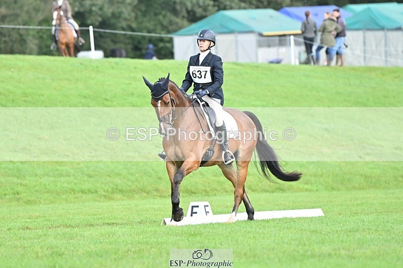 231020-102117-07601 - 637-JOIE.DE.TOURLIDA-Bronia.Hill-DR