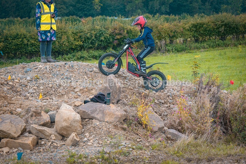 DSCF0518 - Ripon MC Trial 27/09- kids