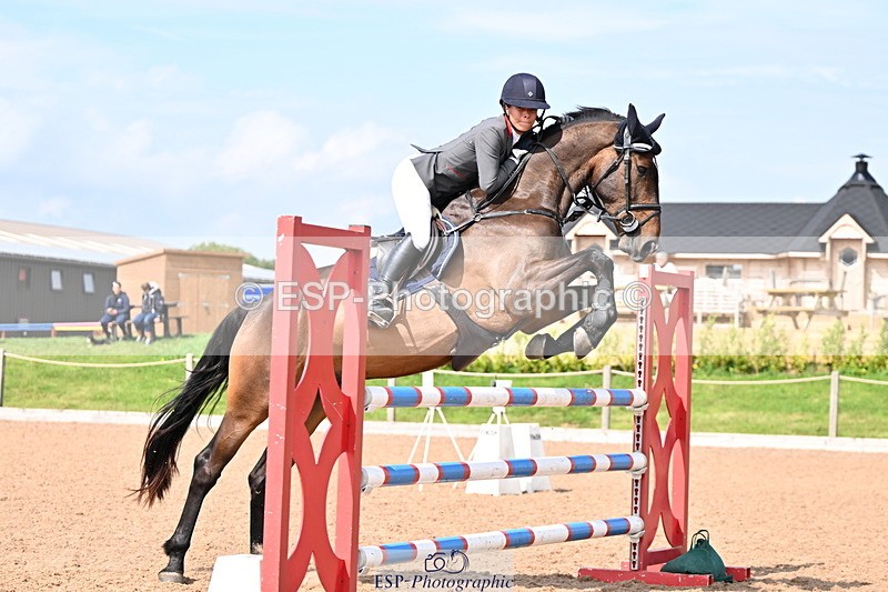 240828A-141417-00835 - Cls 4 Snr Newcomers and 1.10m Open
