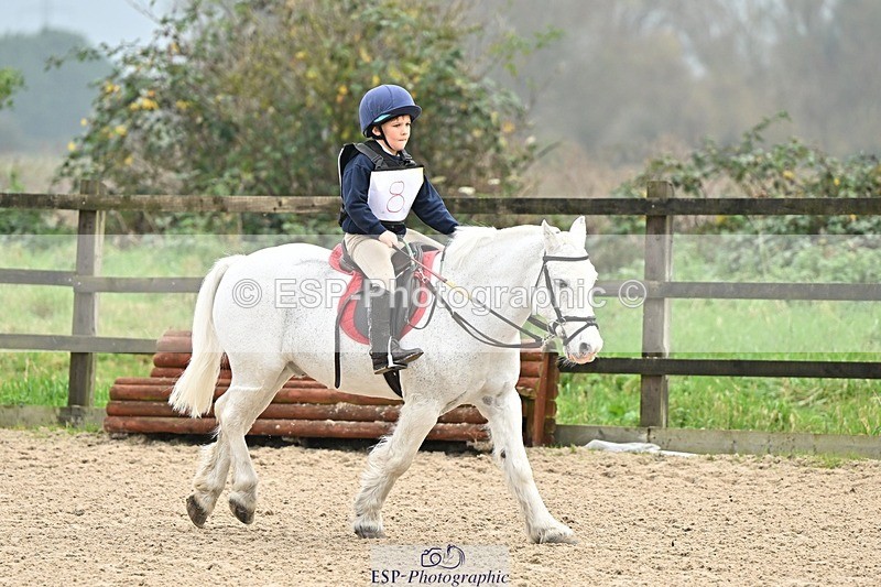 241110-102555-00299 - 40cm Showjumping