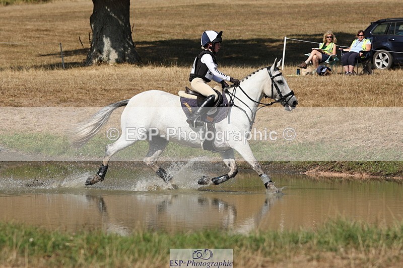 250824A-152238-39235 - 2130-Holly.Haworth-Twilight.Dancer