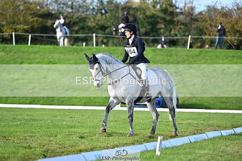 251024A-114407-09436 - F-464-Sophie.Aldrich