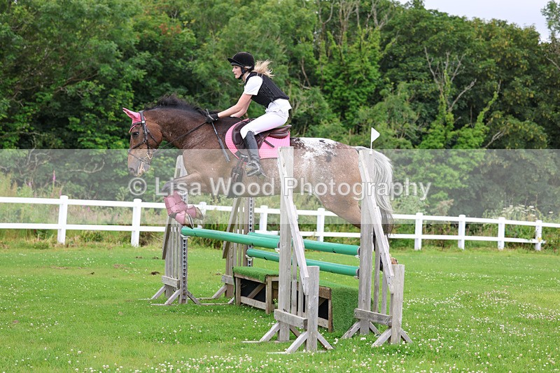 3E7A3693 - Class 6: Hawkins Motors Senior 1.00m Derby