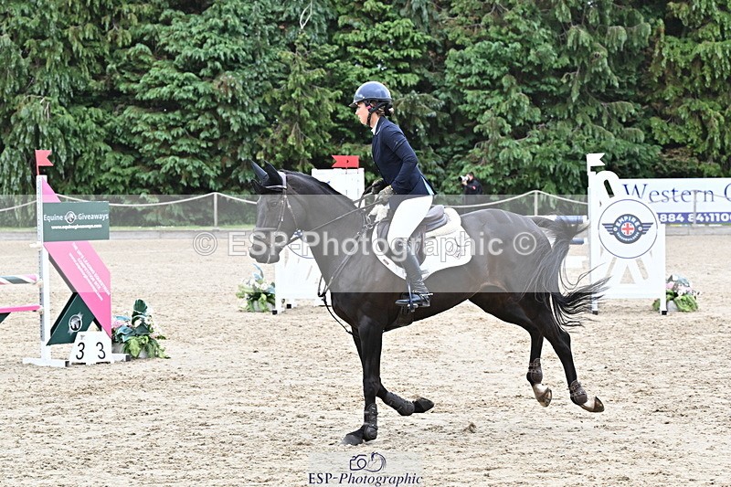 250524A-131158-11305 - D-409-Kirsty.Chabert-HERALDIKS.GIRL.OPPOSITION