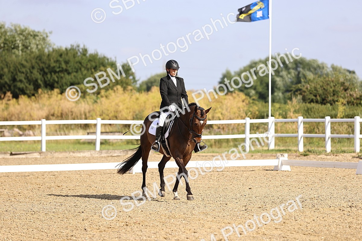SBM_008578 - Novice 5 - 08.30-9.33