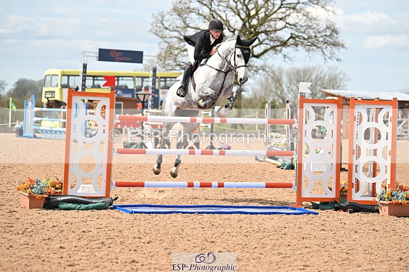 240418A-142027-04320 - Cls 9, 2 Star Big Tour 1.40m