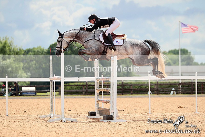 BESJ 200725  3567a - Equestrian