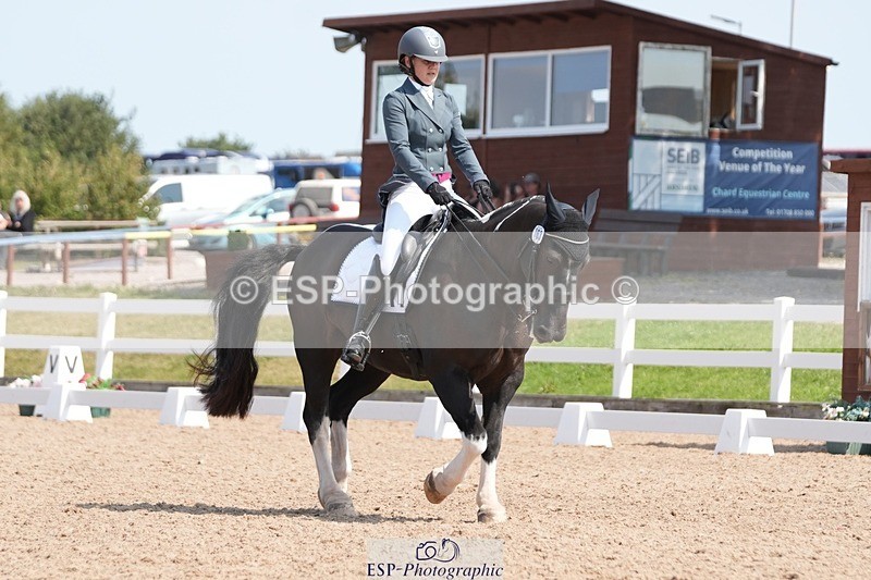 250817-122329-09021 - 163-Hannah.TownleyThe.Domino.Effect