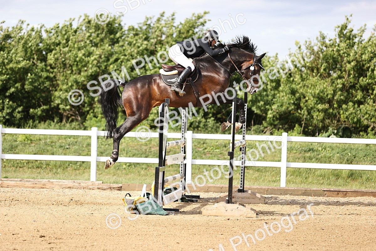 SBM_003662 - Class 13 - Senior Foxhunter - 1.20m
