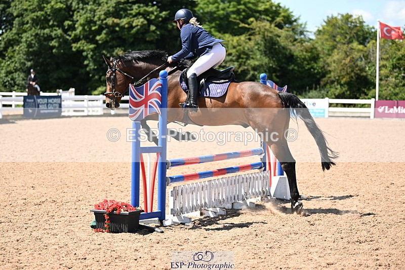 240728A-122407-08513 - Cls 32 85cm Amateur Qualifier