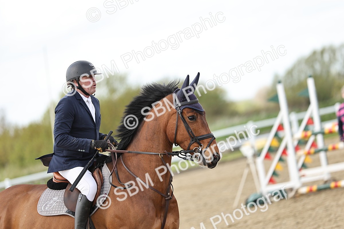 SBM_001157 - Class 4 - Senior Newcomers - 1.10m