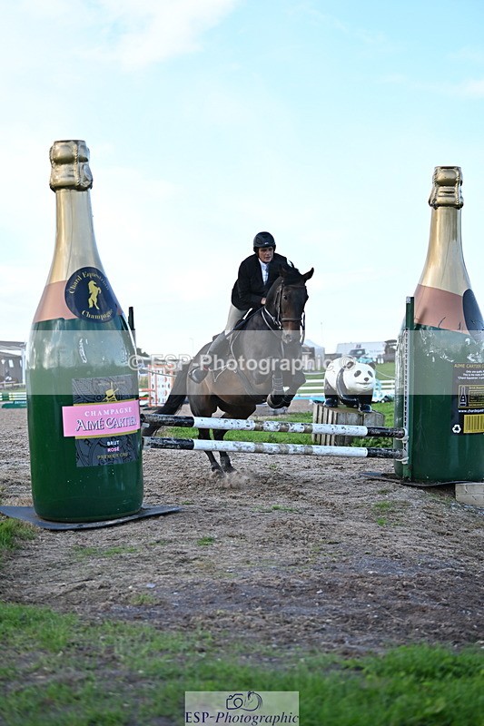 240912A-172201-02711 - Cls 7 Snr 90cm Open Speed Derby