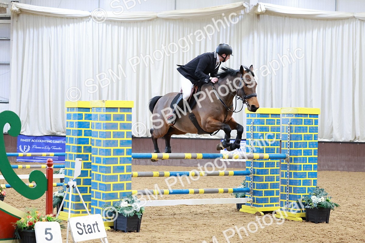 SBM_003831 - Class 11 - Senior Newcomers/ 1.10m Open