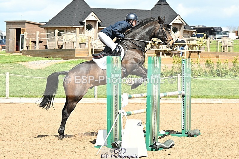 250416-133245-01122 - Cls 4 Newcomers and 1.10m