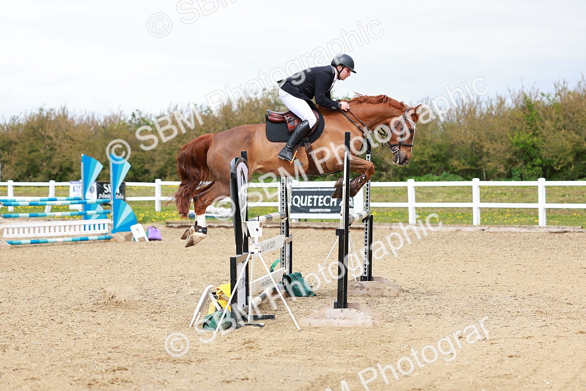SBM_002466 - Class 10 - Senior Newcomers - 1.10m