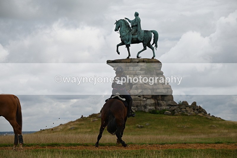 DSC_4259 - Time at Statue 09:50 to 11:09