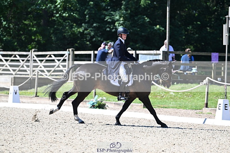 250522A-103432-03145 - A-012-Archie.Tulloch-ZIPPED.UP