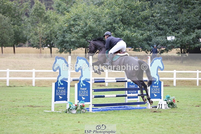 250830A-143958-07073 - Cls 16 Snr Newcomers and 1.10m Open