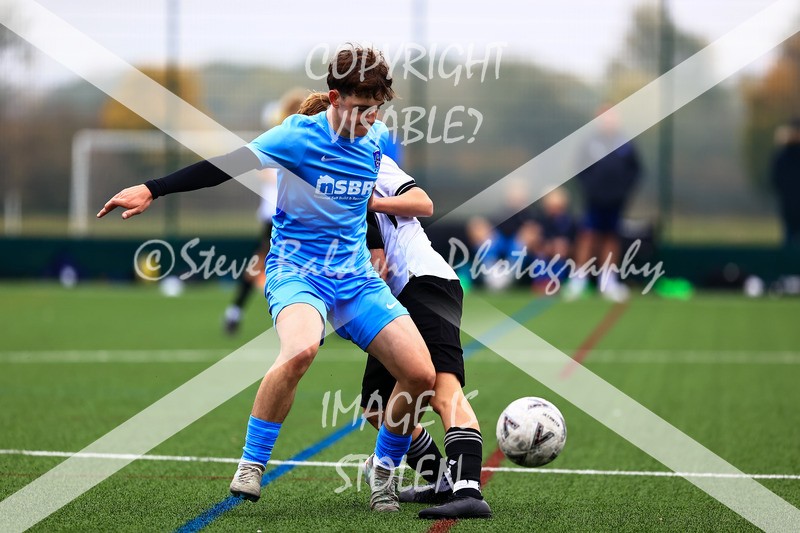 1DX31154 - 2025-10-12 FC Abbey Meads U15 Blue V Hungerford Town Juniors U15 Black