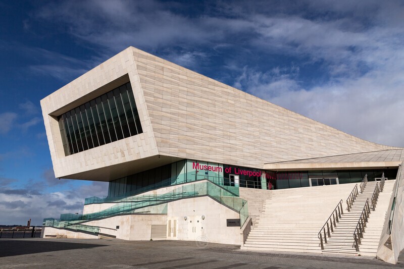 Striking - Latest Images