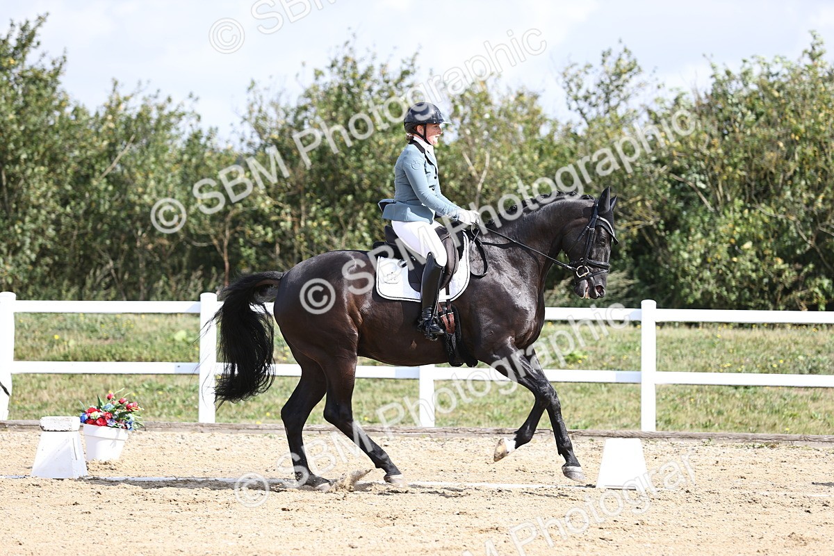 SBM_016080 - Class 14 - Novice 23 - 10.29-11.32