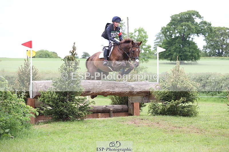 240525-170109-18199 - 279-MHF_LADY-Poppy_von_Maltzahn