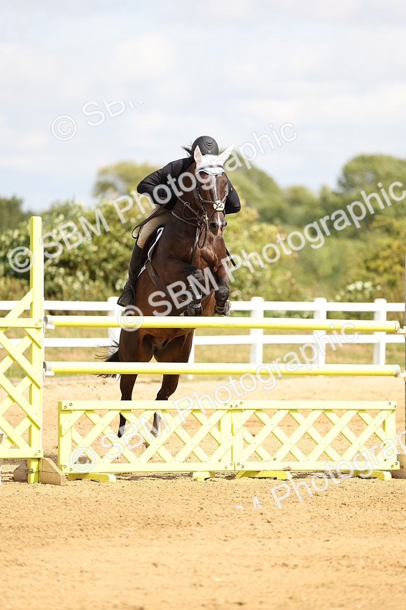 SBM_010500 - Class 4 - Senior Foxhunter - 1.20m Open